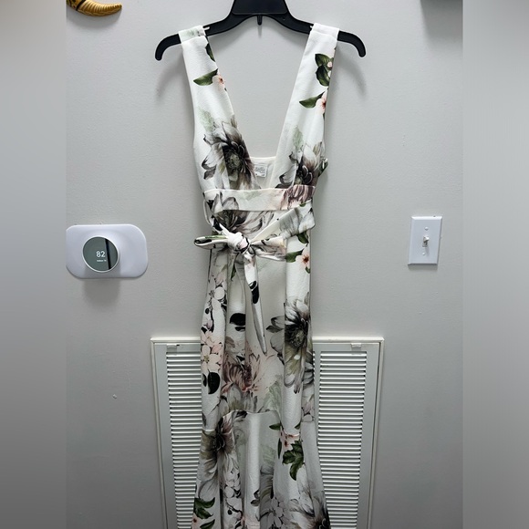 NWT Selfie Leslie White Chrysanthemum Floral Formal Midi Dress - Picture 6 of 9